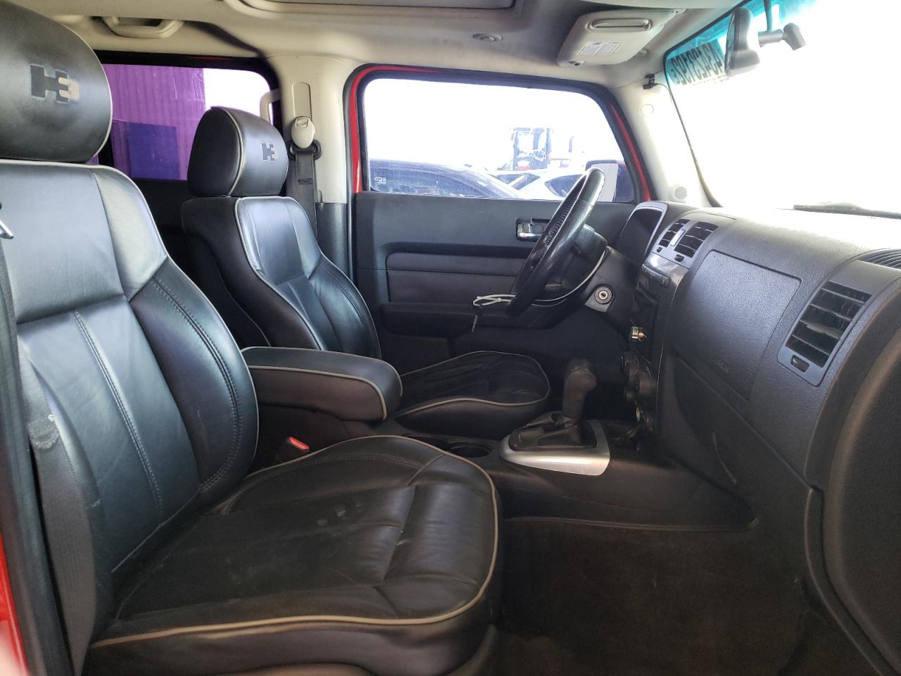 Photo 5 from auction – 2007 HUMMER H3 with VIN 5GTDN13E978211282