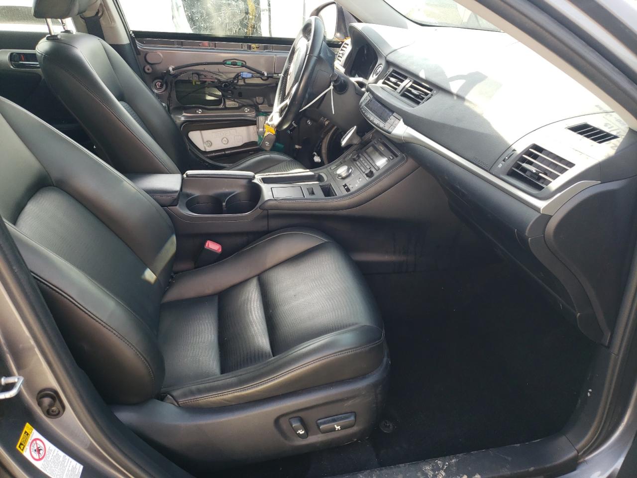 Photo 5 from auction – 2013 LEXUS CT 200 with VIN JTHKD5BHXD2171487
