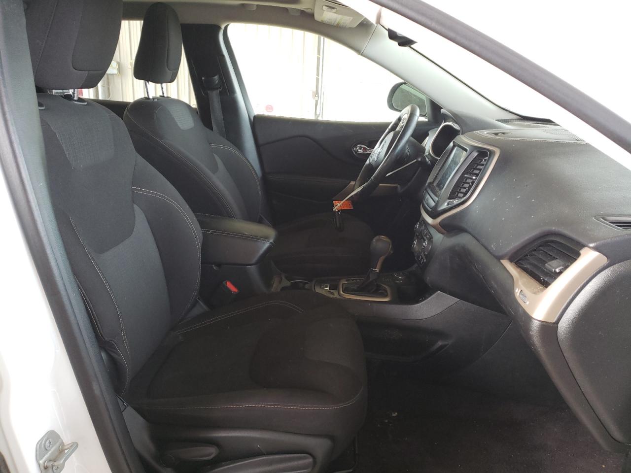 Photo 5 from auction – 2018 JEEP CHEROKEE L with VIN 1C4PJMCX7JD582667