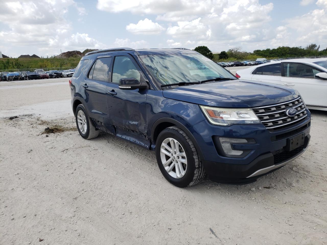 FORD EXPLORER X 2017 with VIN 1FM5K7D82HGD35784 - Photo from auction