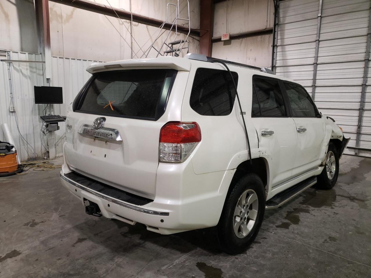 Photo 4 from auction – 2012 TOYOTA 4RUNNER SR with VIN JTEZU5JR9C5035015