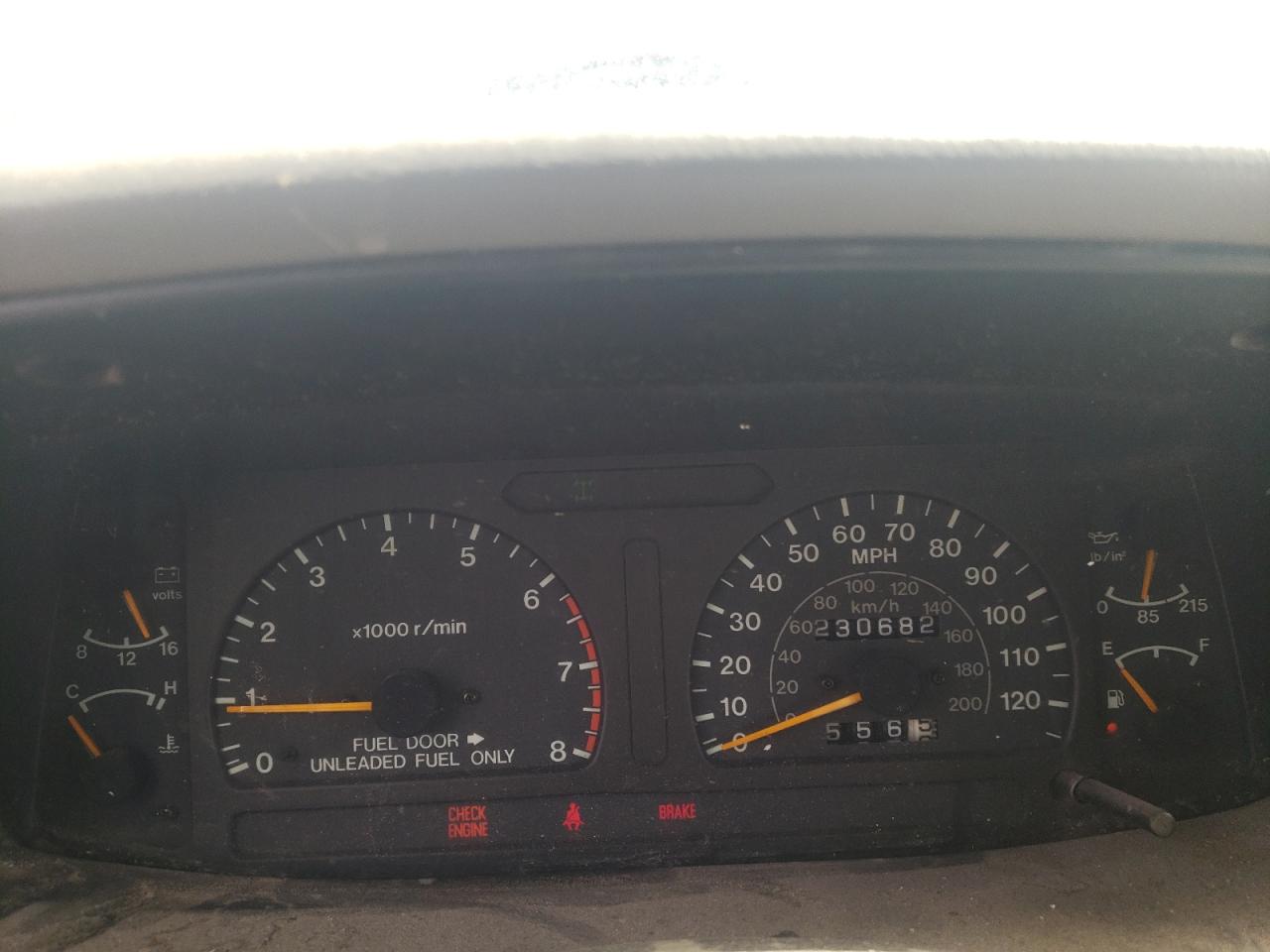 Foto 8 de la subasta – 1997 ISUZU RODEO S con VIN 4S2CM58VXV4304441