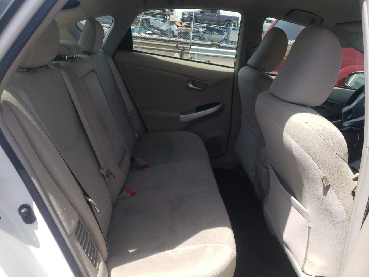 Photo 6 from auction – 2012 TOYOTA PRIUS with VIN JTDKN3DUXC5408814