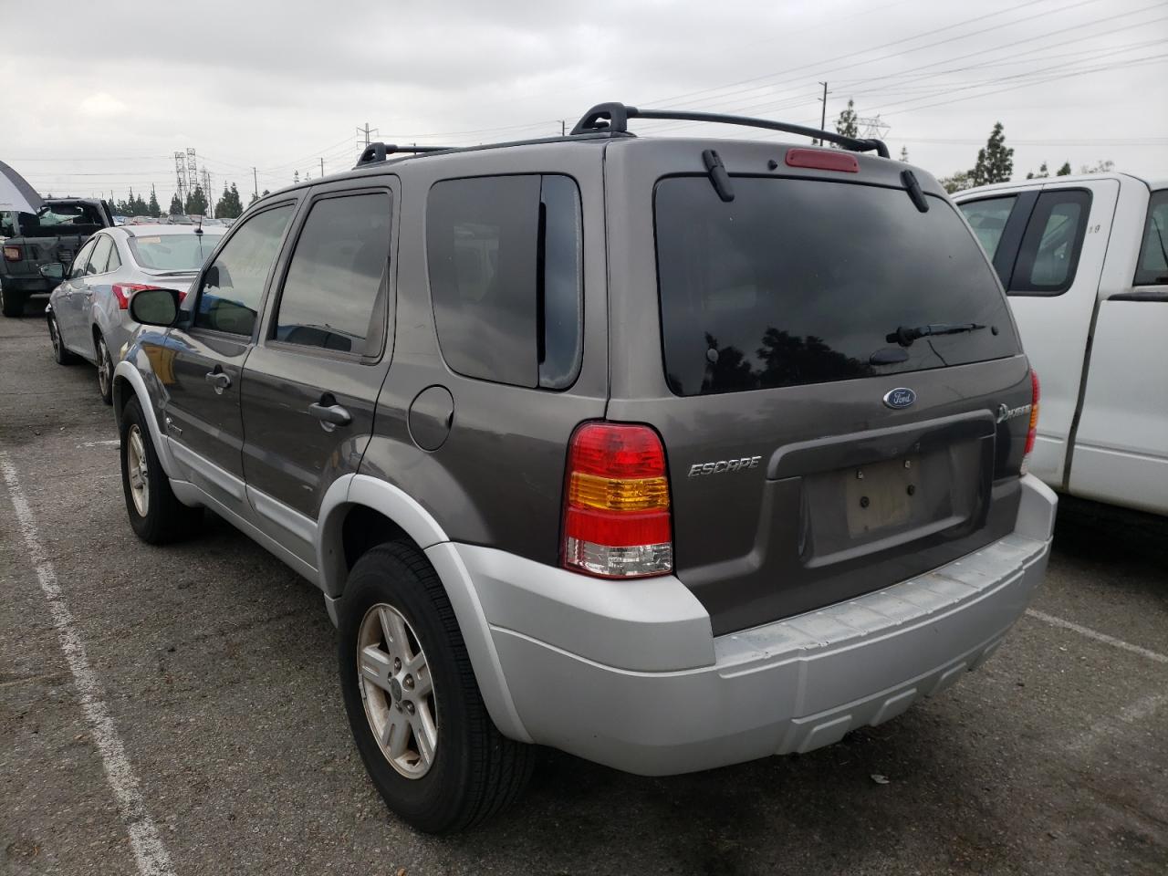 Photo 3 from auction – 2006 FORD ESCAPE HEV with VIN 1FMCU96H96KC36190