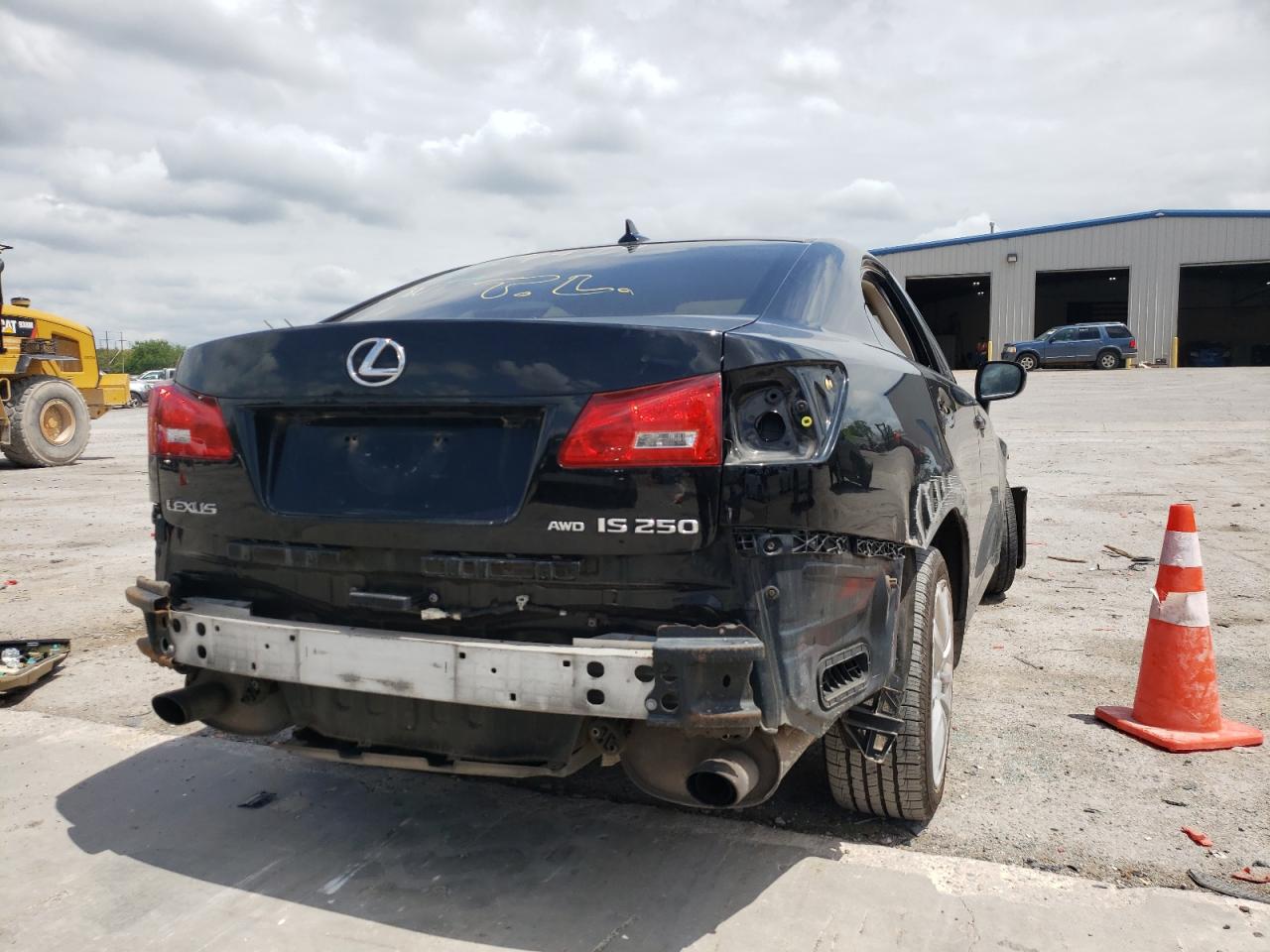Photo 9 from auction – 2007 LEXUS IS 250 with VIN JTHCK262972015850