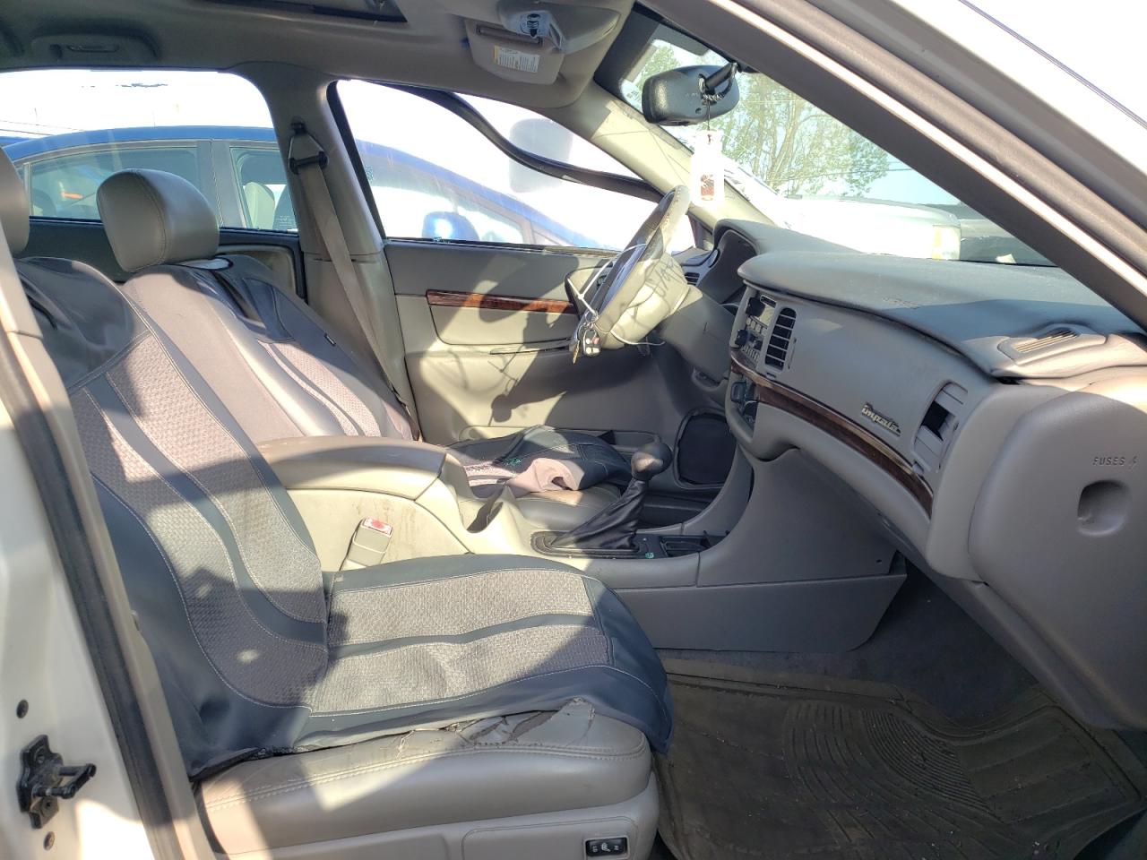 Photo 5 from auction – 2004 CHEVROLET IMPALA LS with VIN 2G1WH52KX49233662