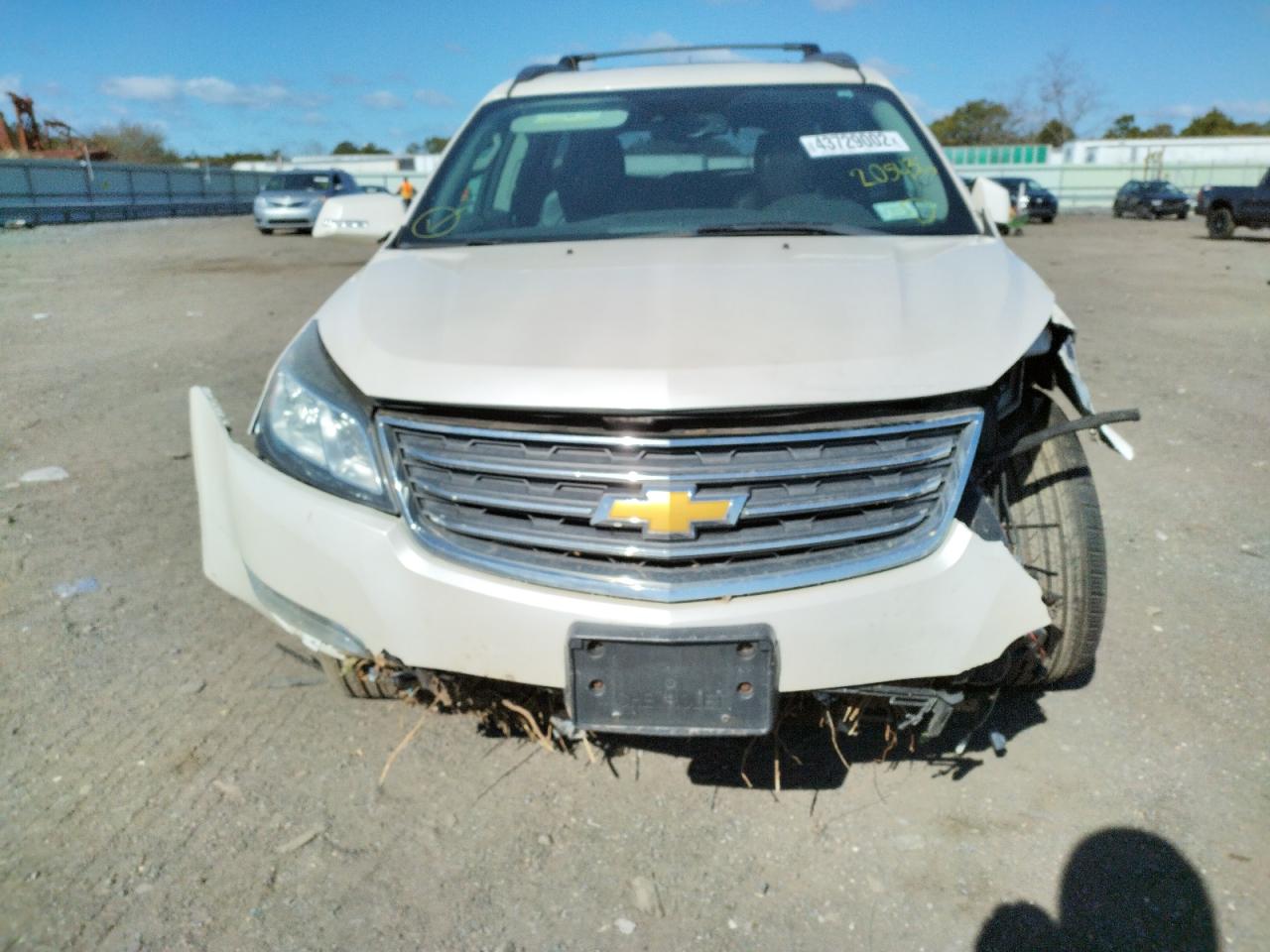 Photo 9 from auction – 2014 CHEVROLET TRAVERSE L with VIN 1GNKVJKD7EJ205436