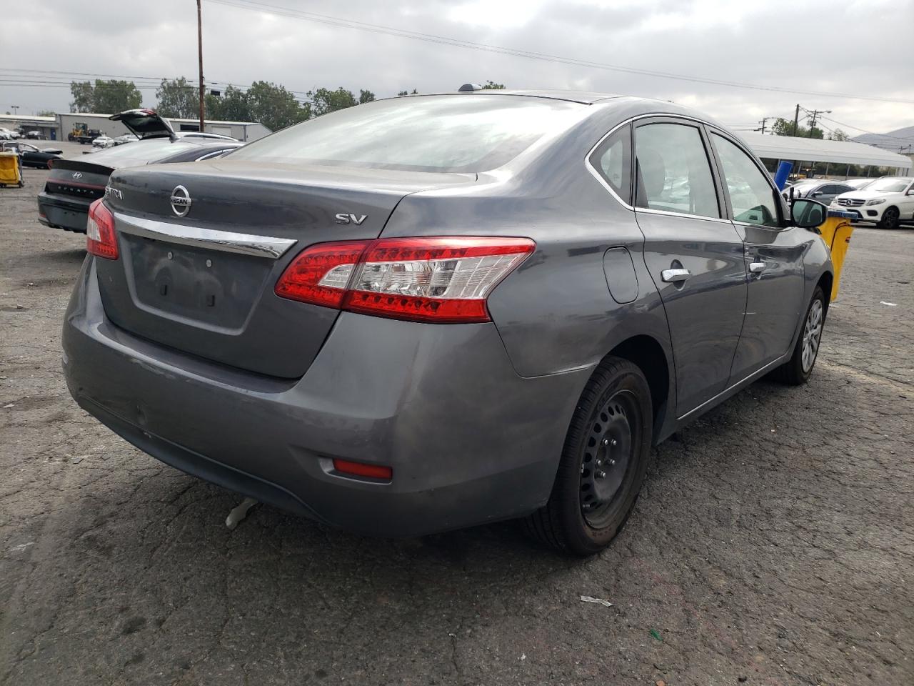 Photo 4 from auction – 2015 NISSAN SENTRA S with VIN 3N1AB7AP2FL641720