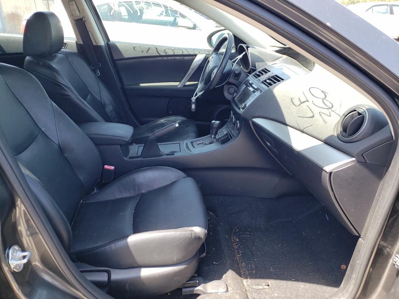 Photo 5 from auction – 2013 MAZDA 3 I with VIN JM1BL1MP2D1725483