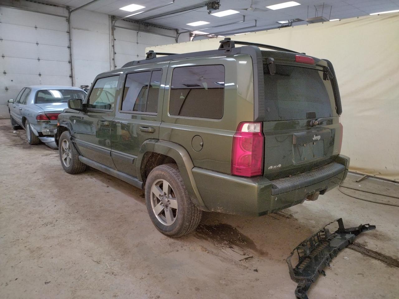 Photo 3 from auction – 2007 JEEP COMMANDER with VIN 1J8HG48P37C620057