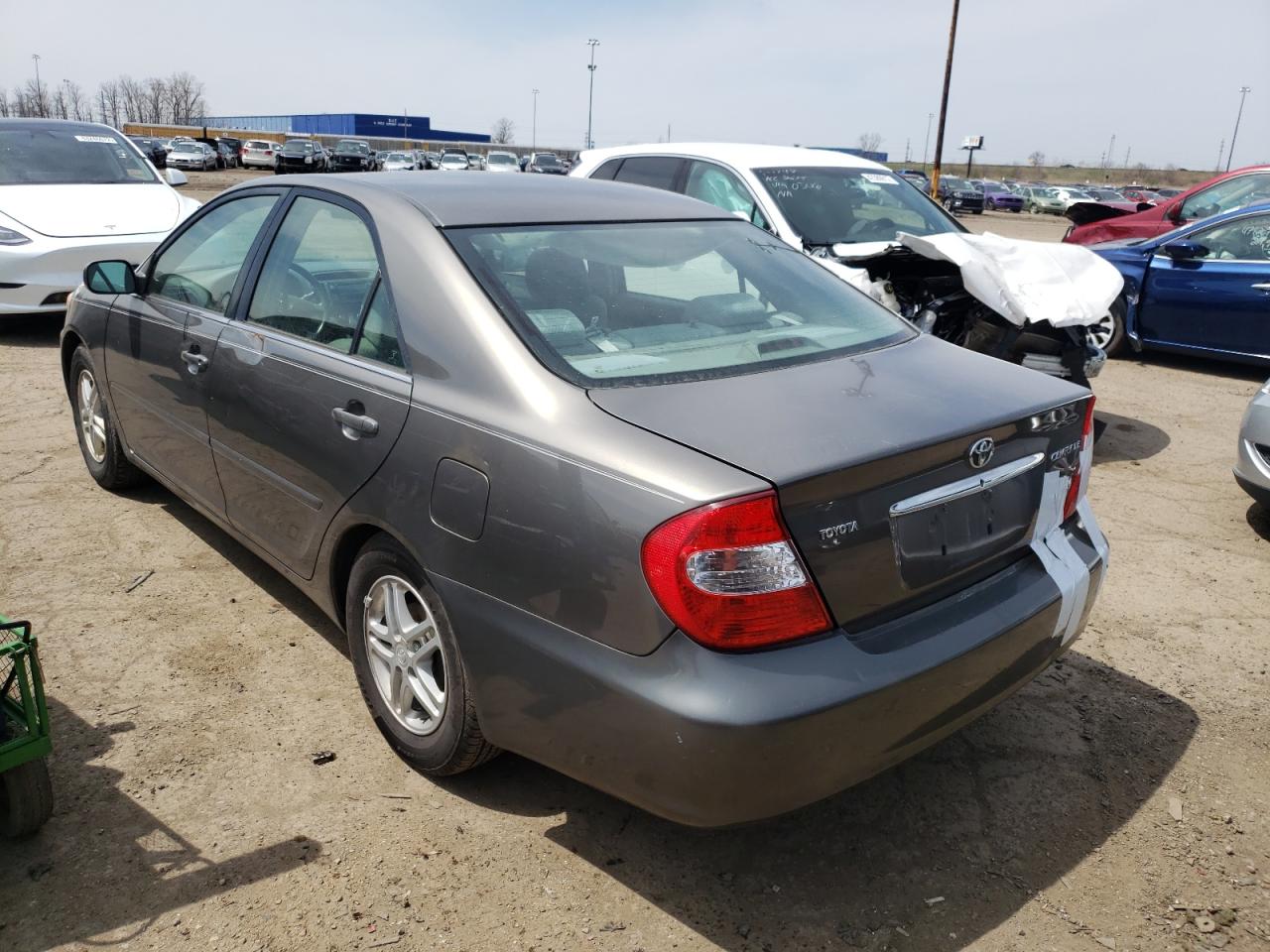 Photo 3 from auction – 2002 TOYOTA CAMRY LE with VIN 4T1BE32K92U522594