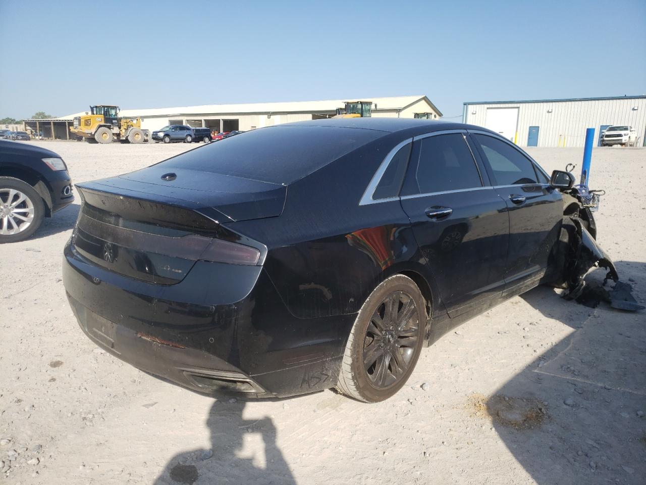 Photo 4 from auction – 2016 LINCOLN MKZ with VIN 3LN6L2G93GR613530