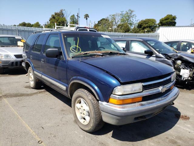 CHEVROLET BLAZER 1998 with VIN 1GNDT13W7W2243498 - Photo from auction