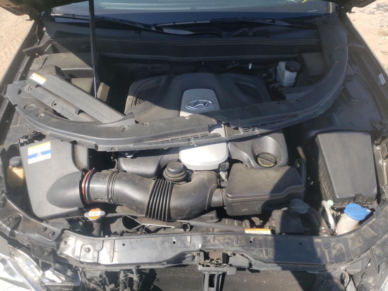 Photo 7 from auction – 2011 HYUNDAI GENESIS 4. with VIN KMHGC4DF8BU126903