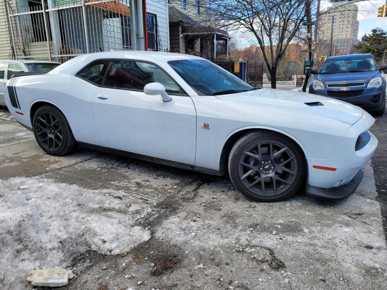 DODGE CHALLENGER 2017 with VIN 2C3CDZFJ5HH539487 - Photo from auction