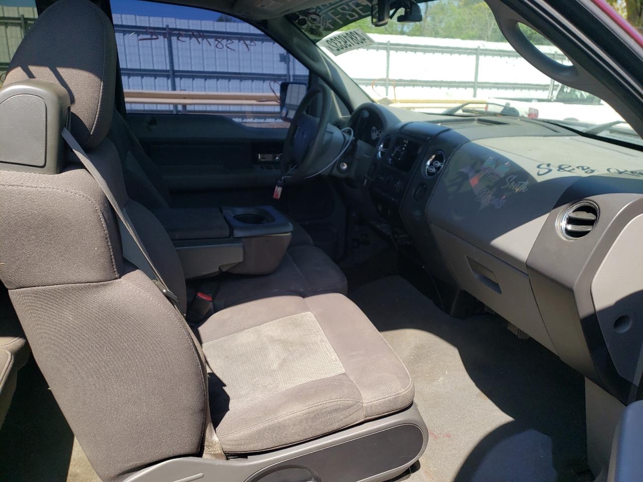 Photo 5 from auction – 2006 FORD F150 CREW with VIN 1FTPX14516NB41855