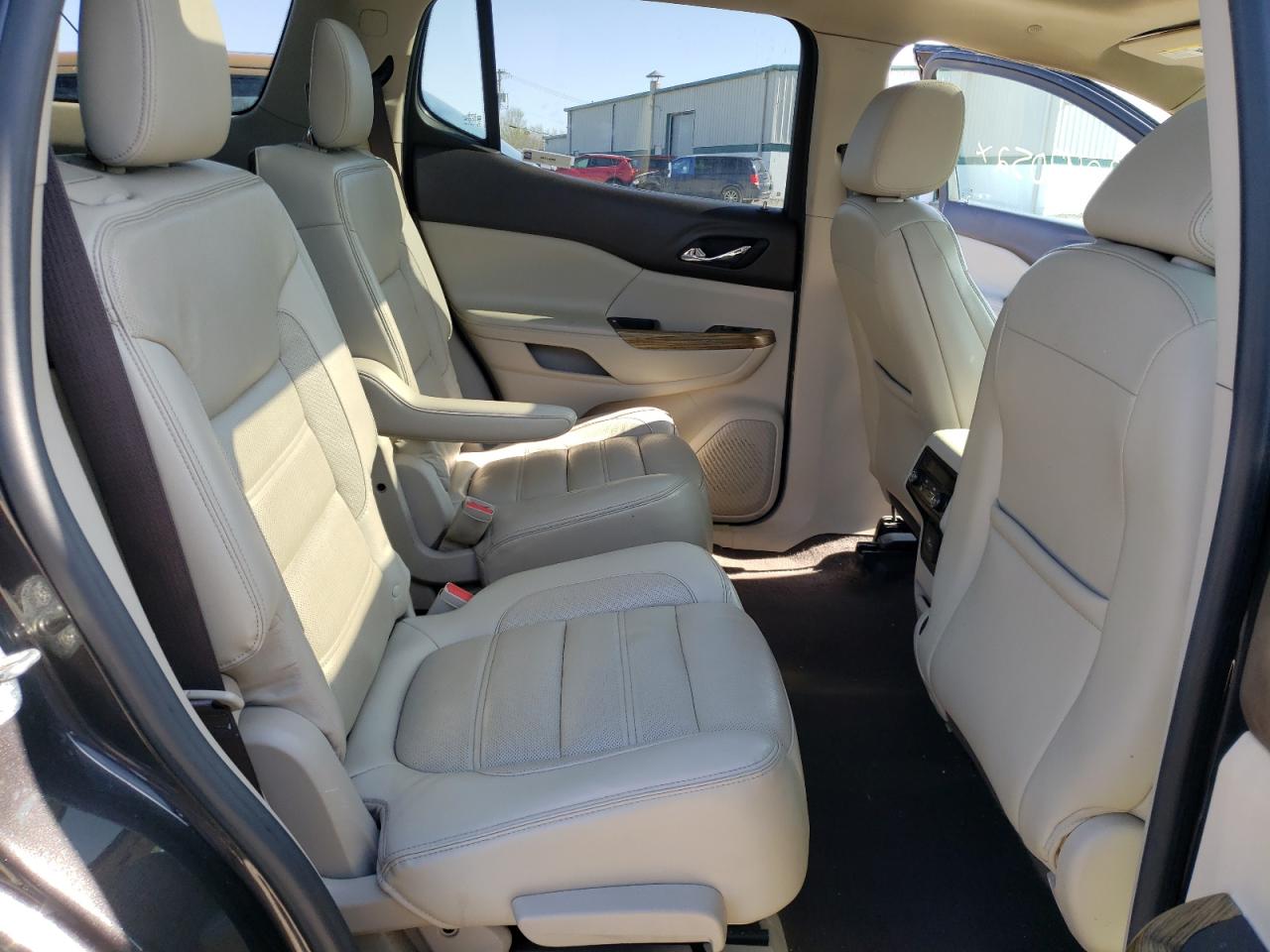Photo 6 from auction – 2017 GMC ACADIA DEN with VIN 1GKKNXLS5HZ185349