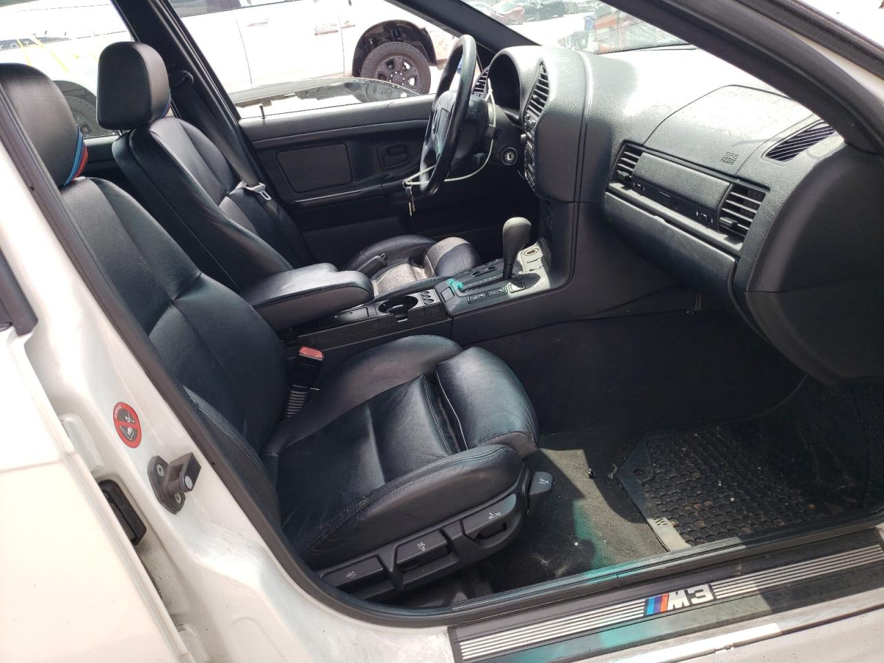 Photo 5 from auction – 1998 BMW M3 AUTOMAT with VIN WBSCD0321WEE14118