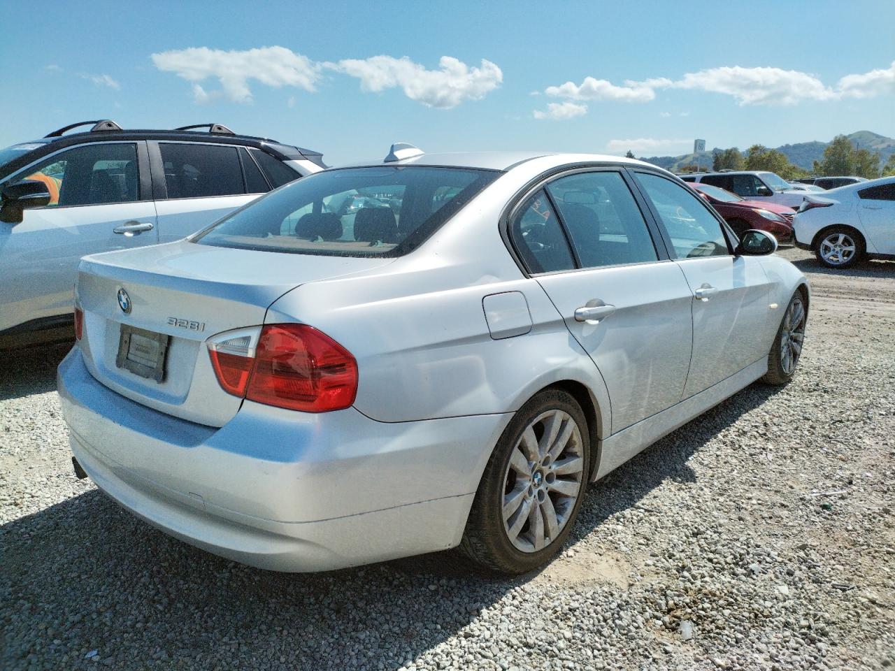 Photo 4 from auction – 2007 BMW 328 I SULE with VIN WBAVC53537FZ81320