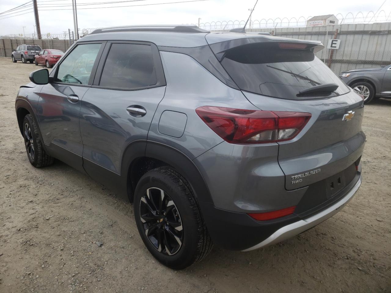 Photo 3 from auction – 2021 CHEVROLET TRAILBLAZE with VIN KL79MRSL5MB158946