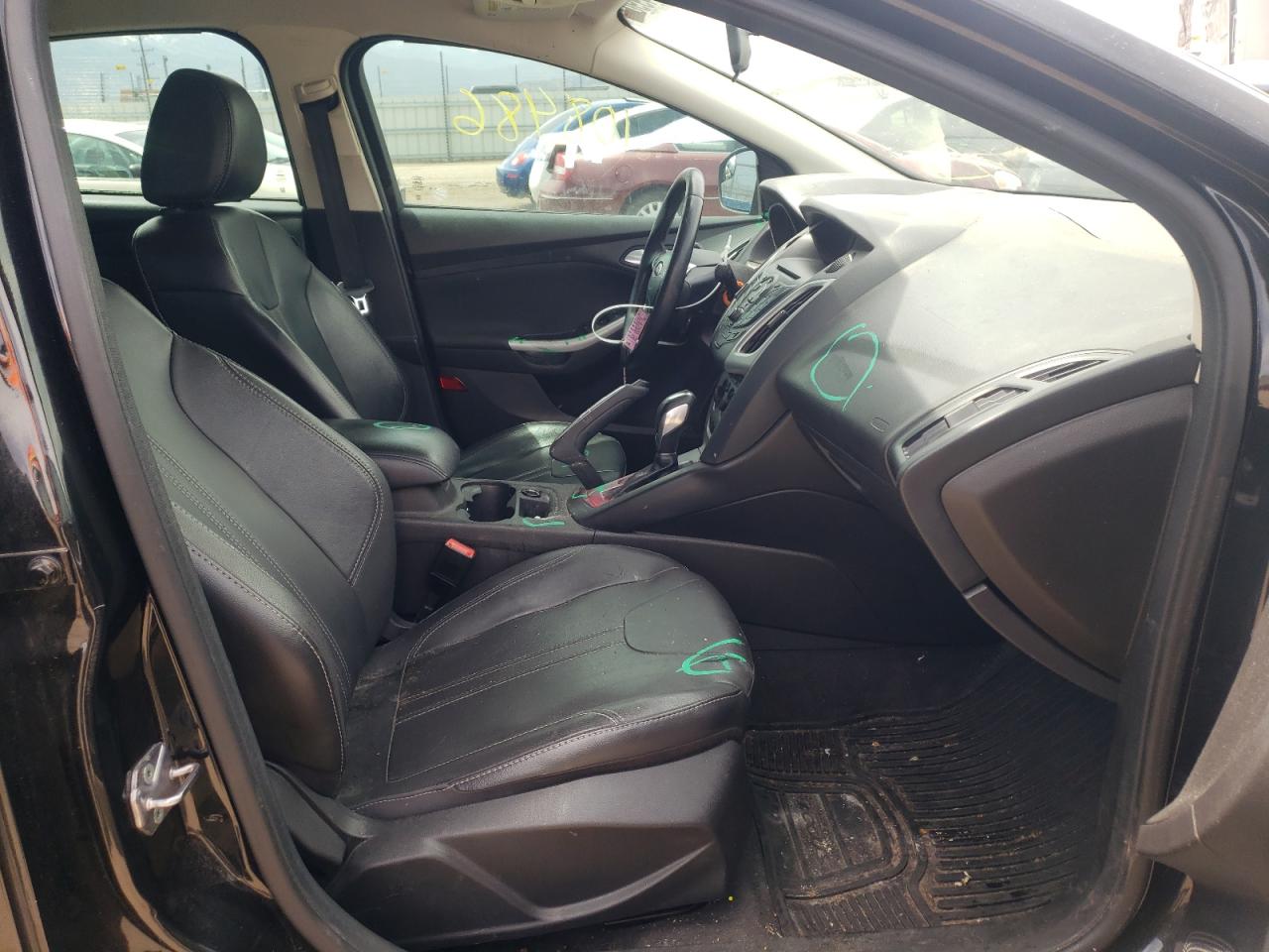 Photo 5 from auction – 2013 FORD FOCUS SE with VIN 1FADP3F22DL105155