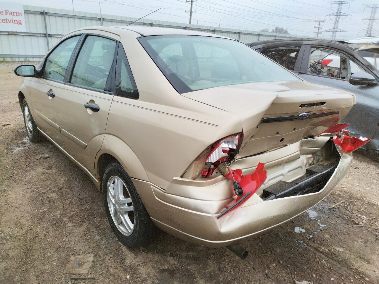Photo 3 from auction – 2000 FORD FOCUS SE with VIN 1FAFP34P8YW249692