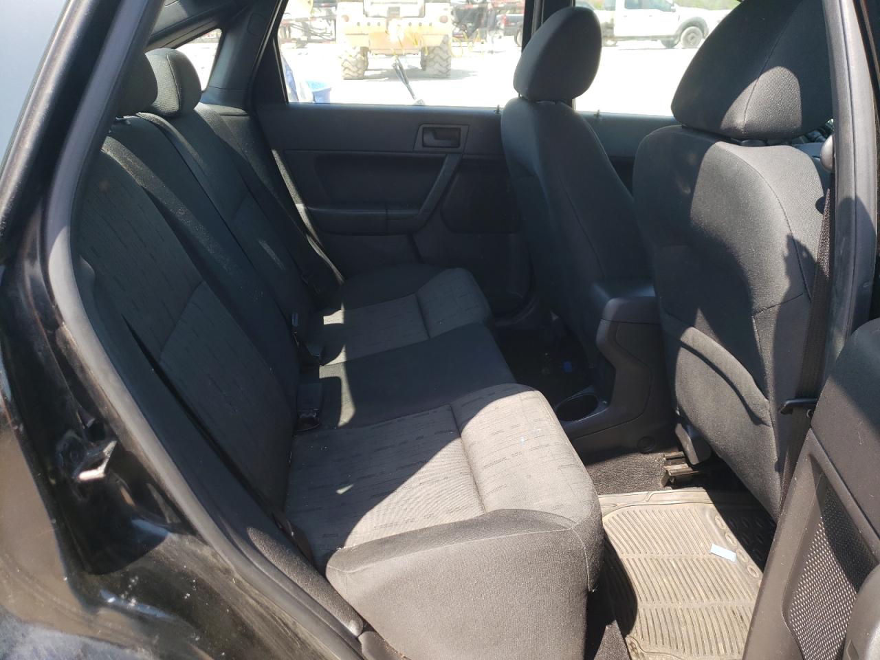 Photo 6 from auction – 2010 FORD FOCUS SE with VIN 1FAHP3FN5AW115524