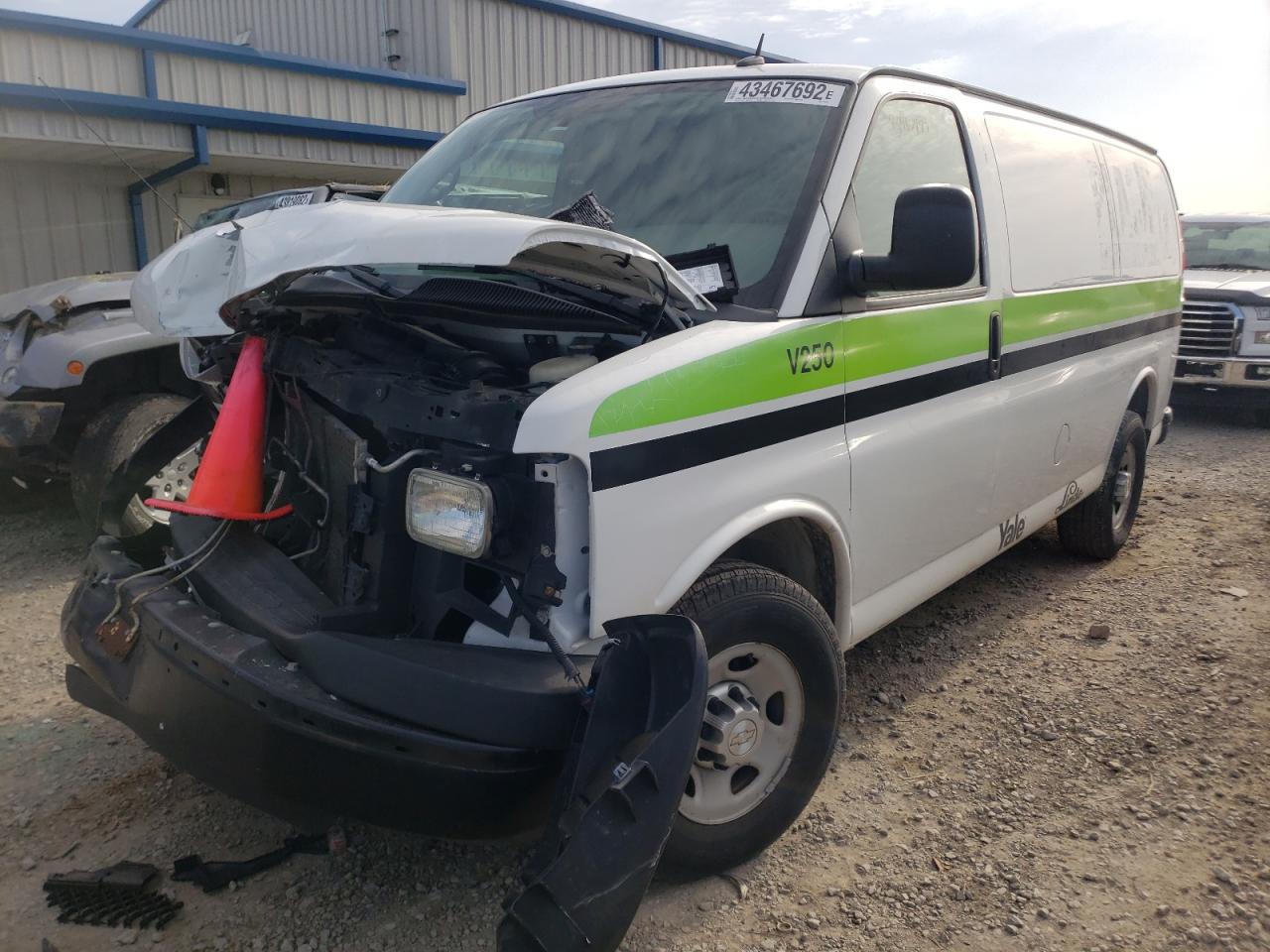 Photo 2 from auction – 2015 CHEVROLET EXPRESS G2 with VIN 1GCWGFCF4F1174942