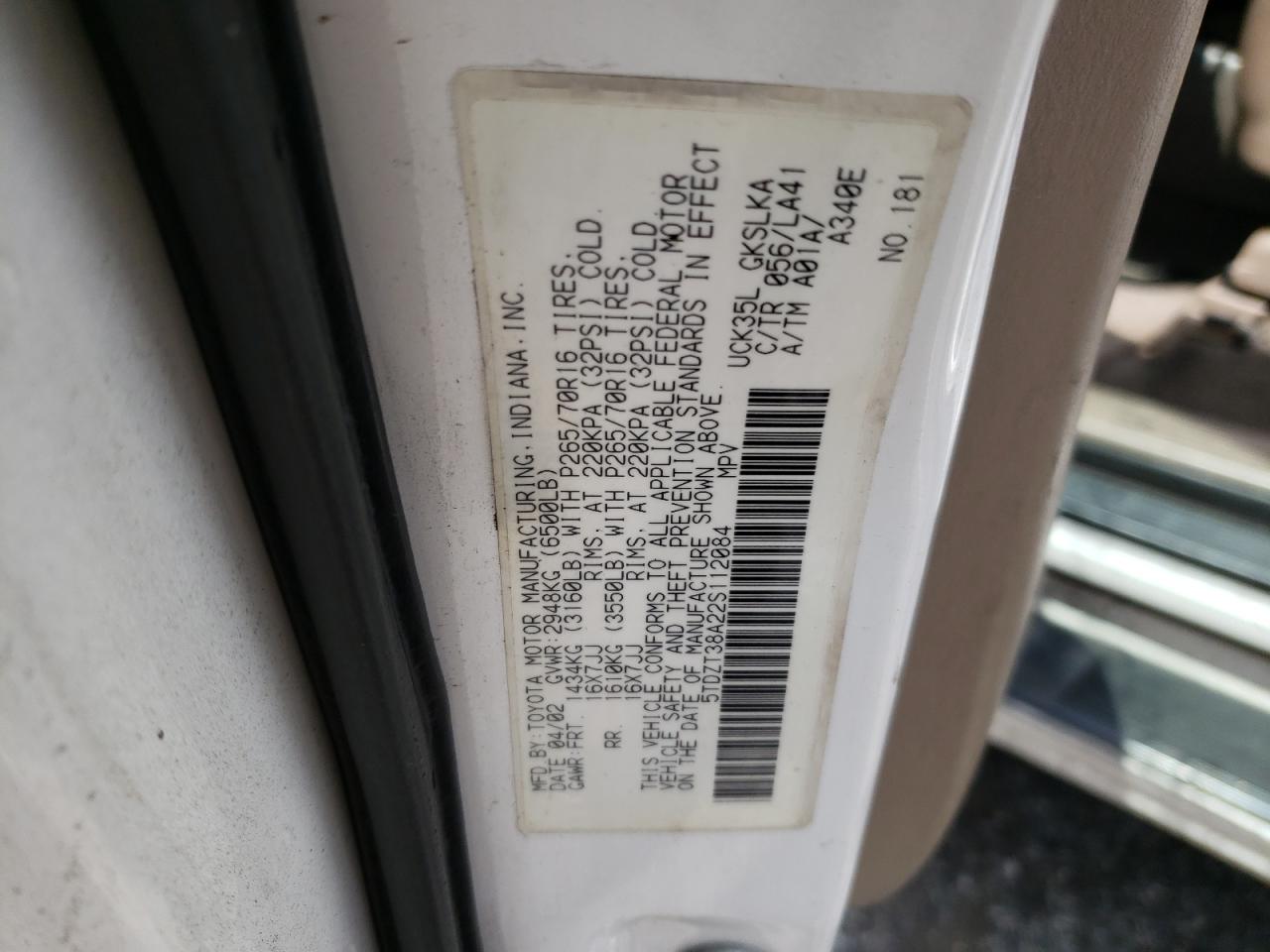 Photo 10 from auction – 2002 TOYOTA SEQUOIA LI with VIN 5TDZT38A22S112084