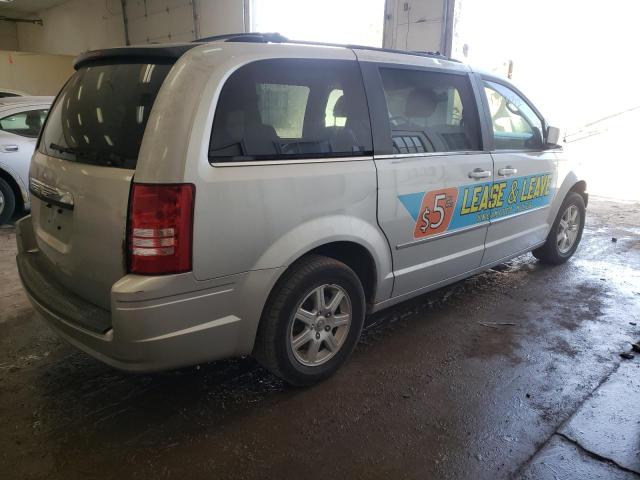 Photo 4 from auction – 2010 CHRYSLER TOWN & COU with VIN 2A4RR5D16AR170149
