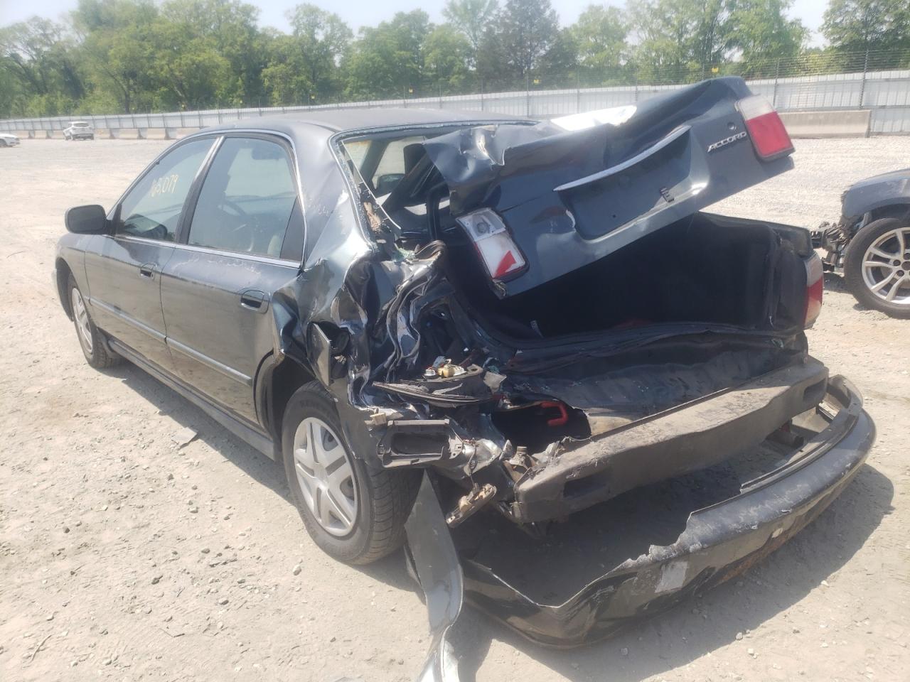 Photo 3 from auction – 1996 HONDA ACCORD VAL with VIN 1HGCD5692TA217313