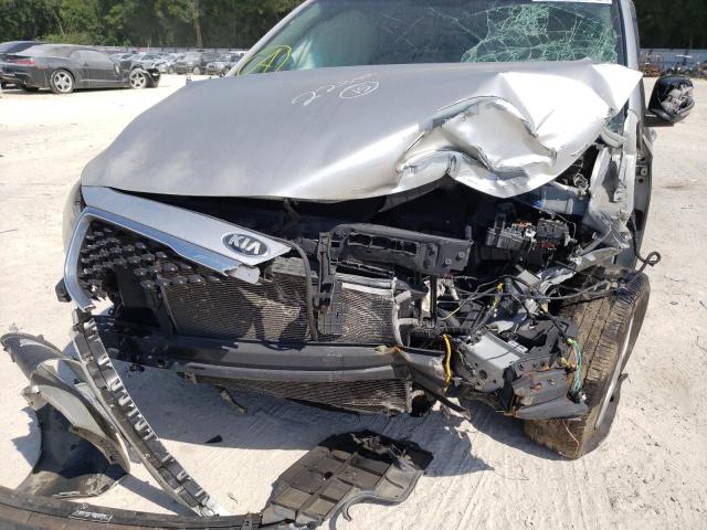 Photo 9 from auction – 2015 KIA SEDONA LX with VIN KNDMB5C12F6071767