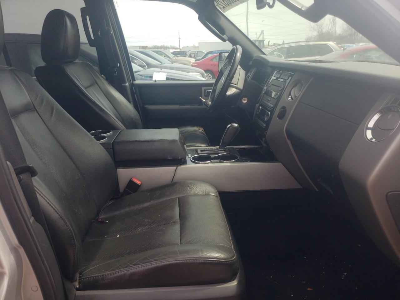 Photo 5 from auction – 2012 FORD EXPEDITION with VIN 1FMJK2A50CEF04801