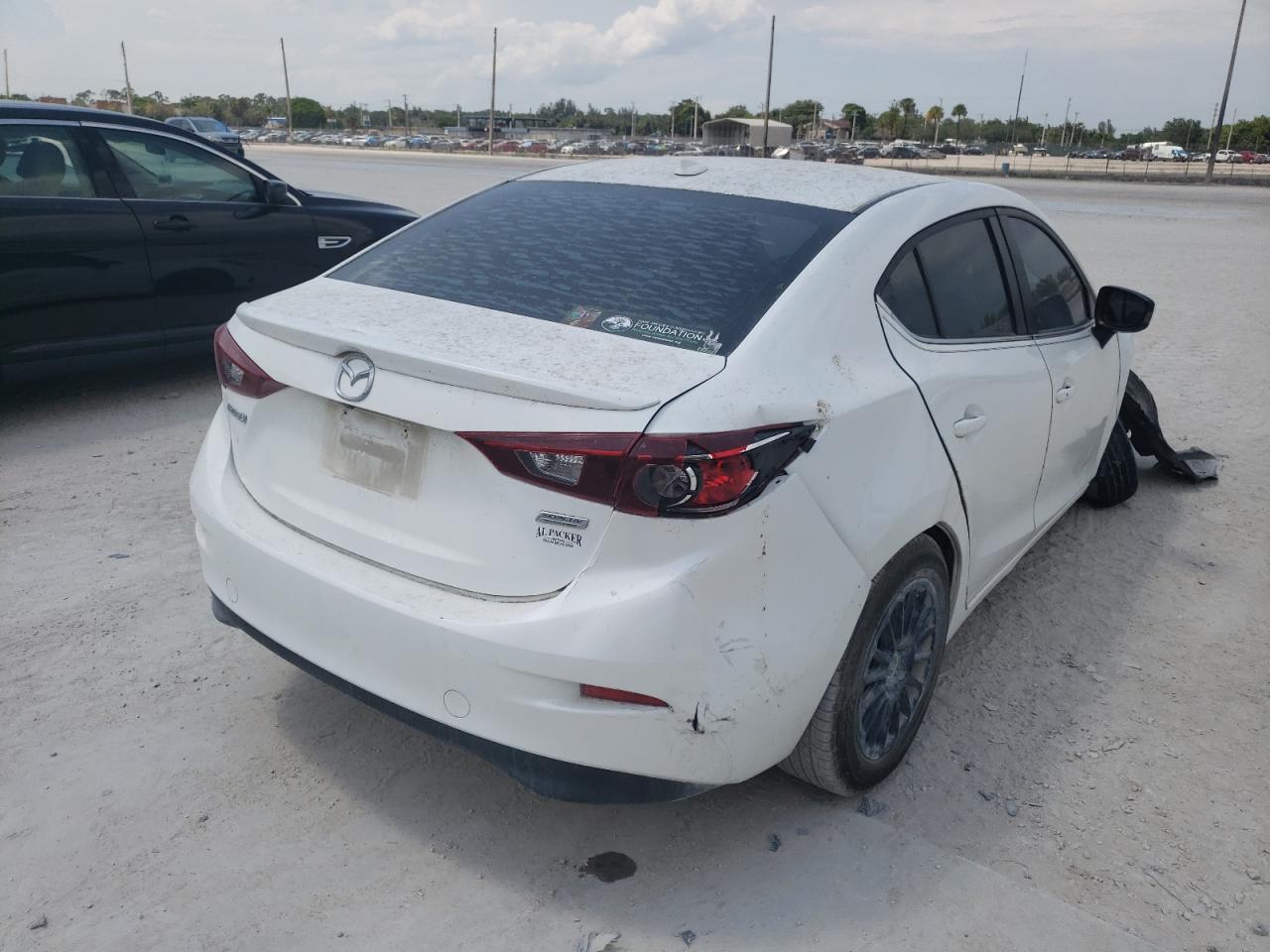 Photo 4 from auction – 2016 MAZDA 3 TOURING with VIN 3MZBM1W73GM258167