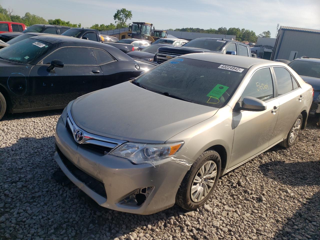Photo 2 from auction – 2014 TOYOTA CAMRY L with VIN 4T4BF1FK4ER410162