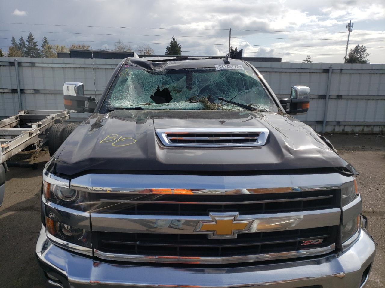 Photo 9 from auction – 2018 CHEVROLET SILVERADO with VIN 1GC1KWEY0JF214467