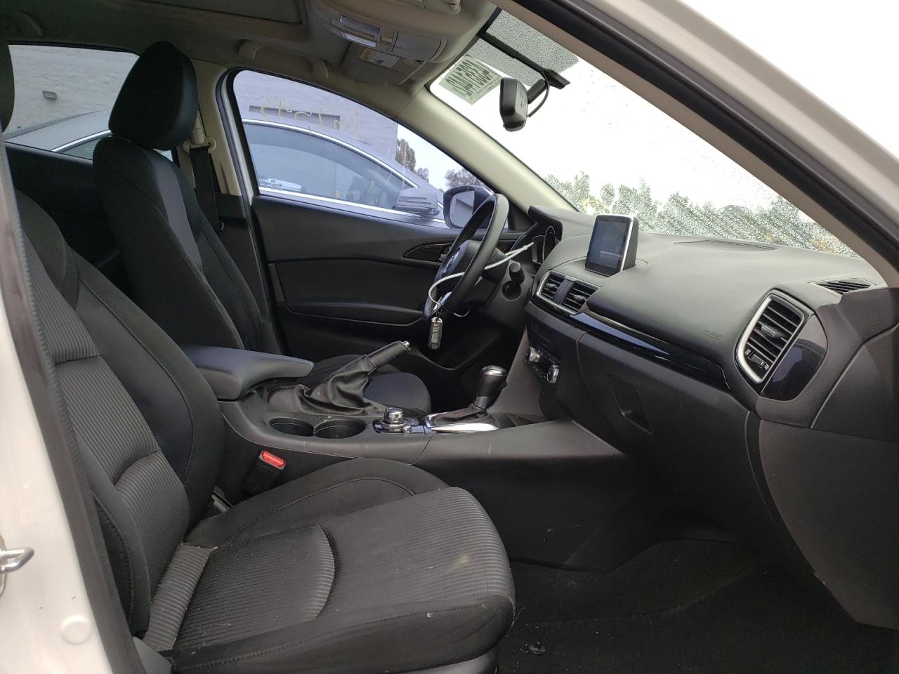 Photo 5 from auction – 2015 MAZDA 3 TOURING with VIN JM1BM1V71F1246437