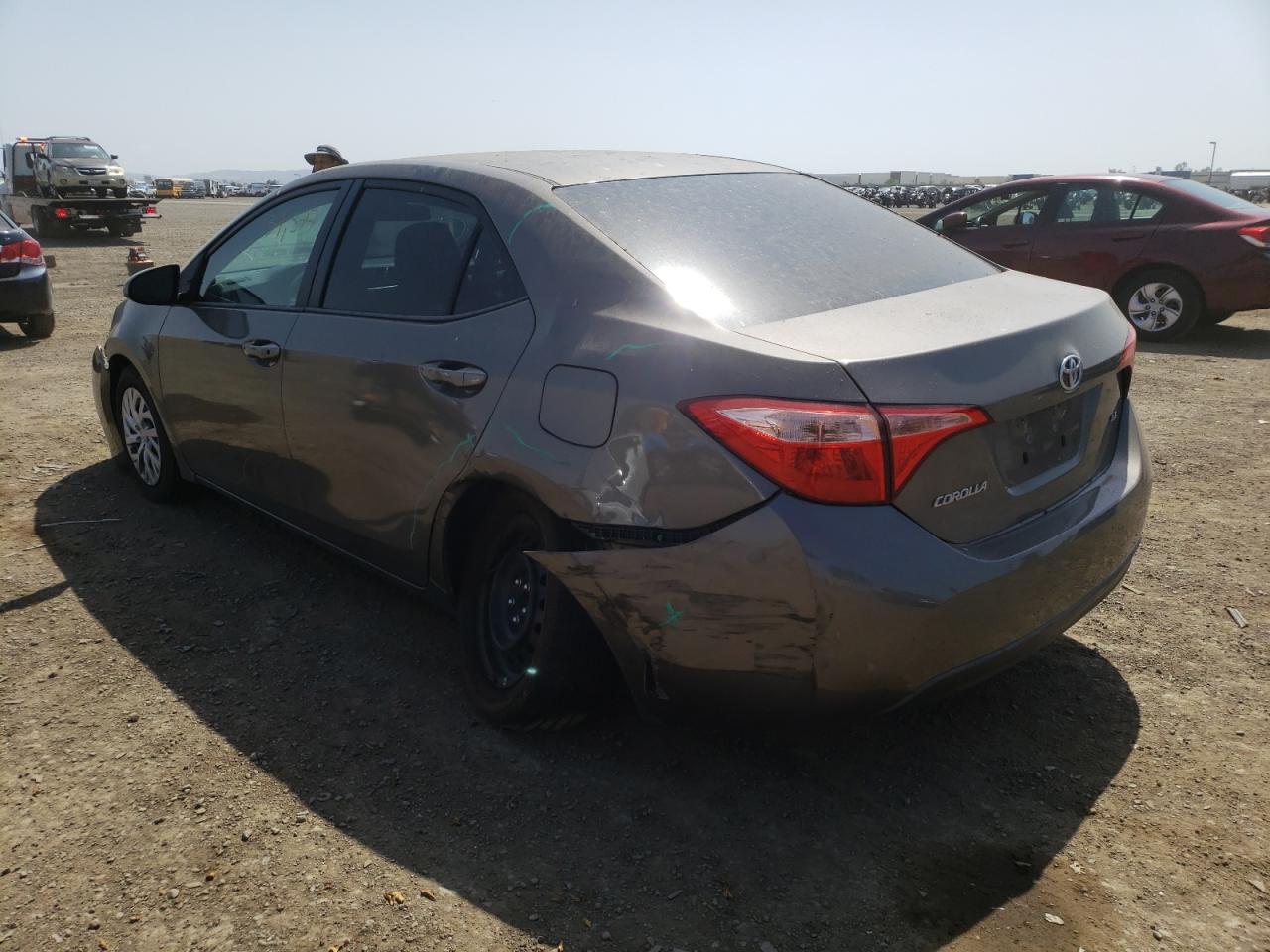 Photo 3 from auction – 2018 TOYOTA COROLLA L with VIN 5YFBURHE8JP842593