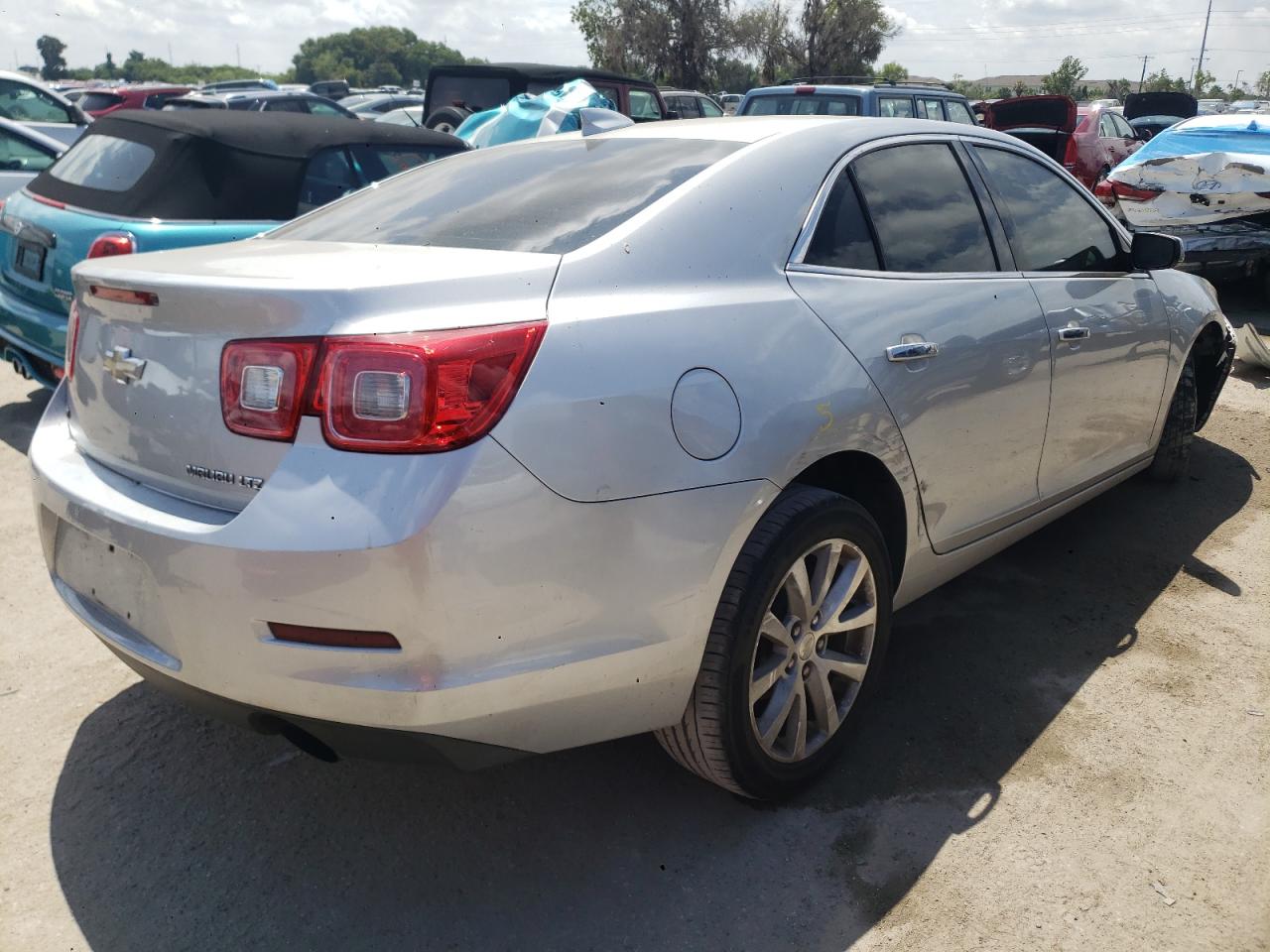 Photo 4 from auction – 2016 CHEVROLET MALIBU LIM with VIN 1G11E5SA4GF136091