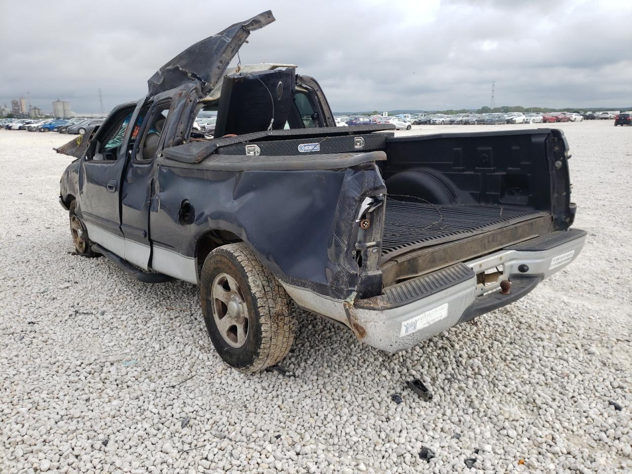 Photo 3 from auction – 2001 FORD F150 with VIN 1FTRX17W71KF65144