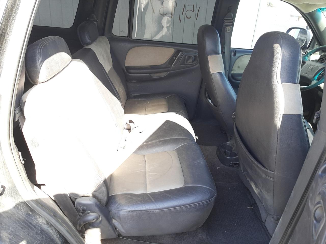 Photo 6 from auction – 2000 DODGE DURANGO with VIN 1B4HS28Z9YF239256