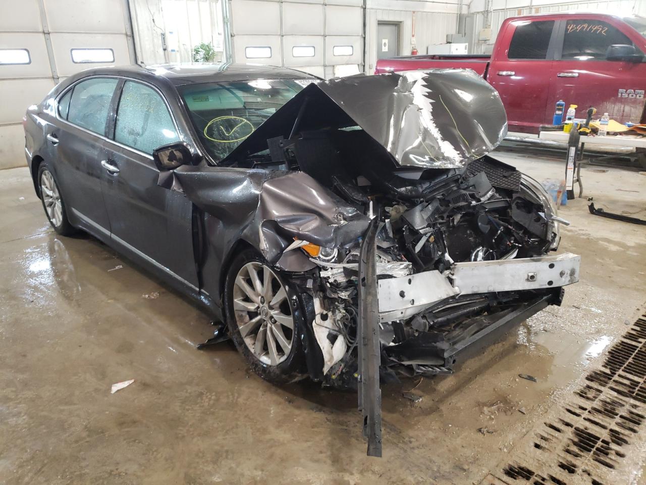 LEXUS LS 460L 2010 with VIN JTHDL5EF8A5001418 - Photo from auction