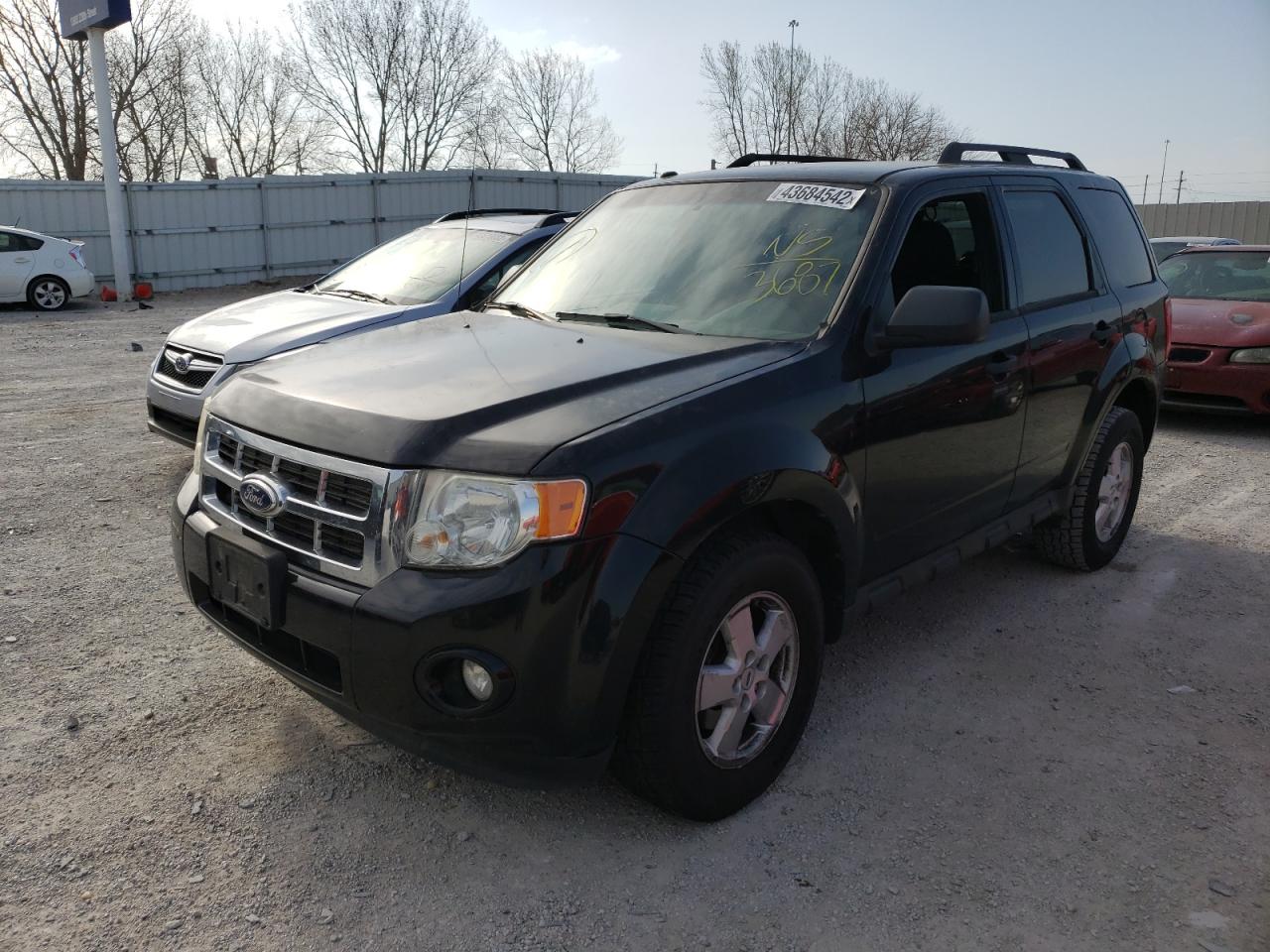 Photo 2 from auction – 2010 FORD ESCAPE XLT with VIN 1FMCU9DGXAKA93687
