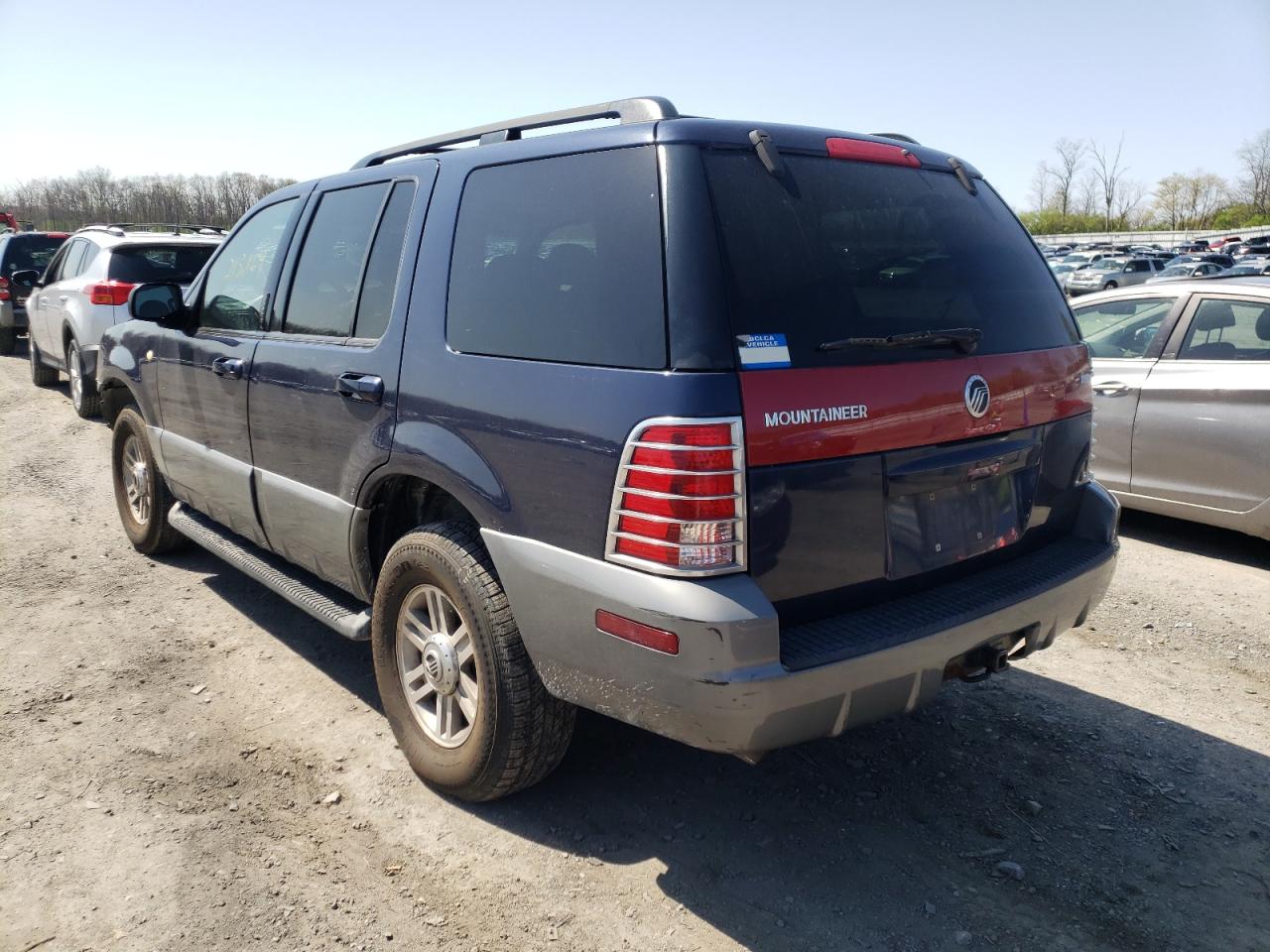 Photo 3 from auction – 2003 MERCURY MOUNTAINEE with VIN 4M2ZU86K33UJ22829