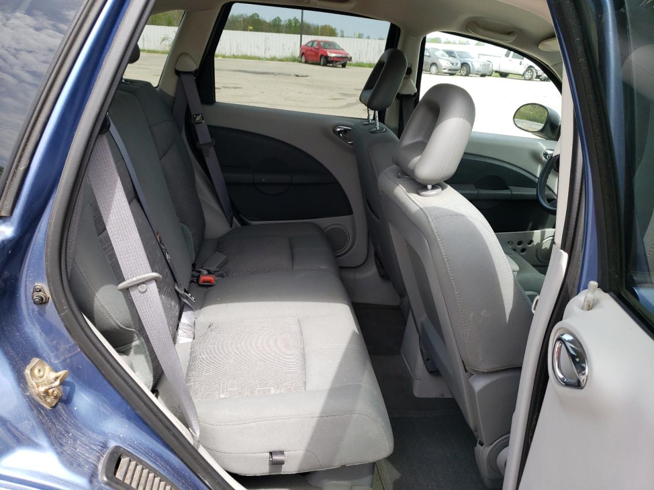 Photo 6 from auction – 2006 CHRYSLER PT CRUISER with VIN 3A4FY58B56T289372