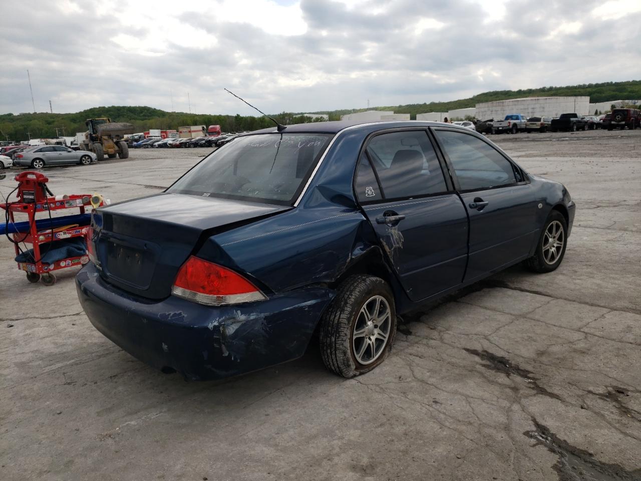 Photo 4 from auction – 2004 MITSUBISHI LANCER ES with VIN JA3AJ26EX4U009978