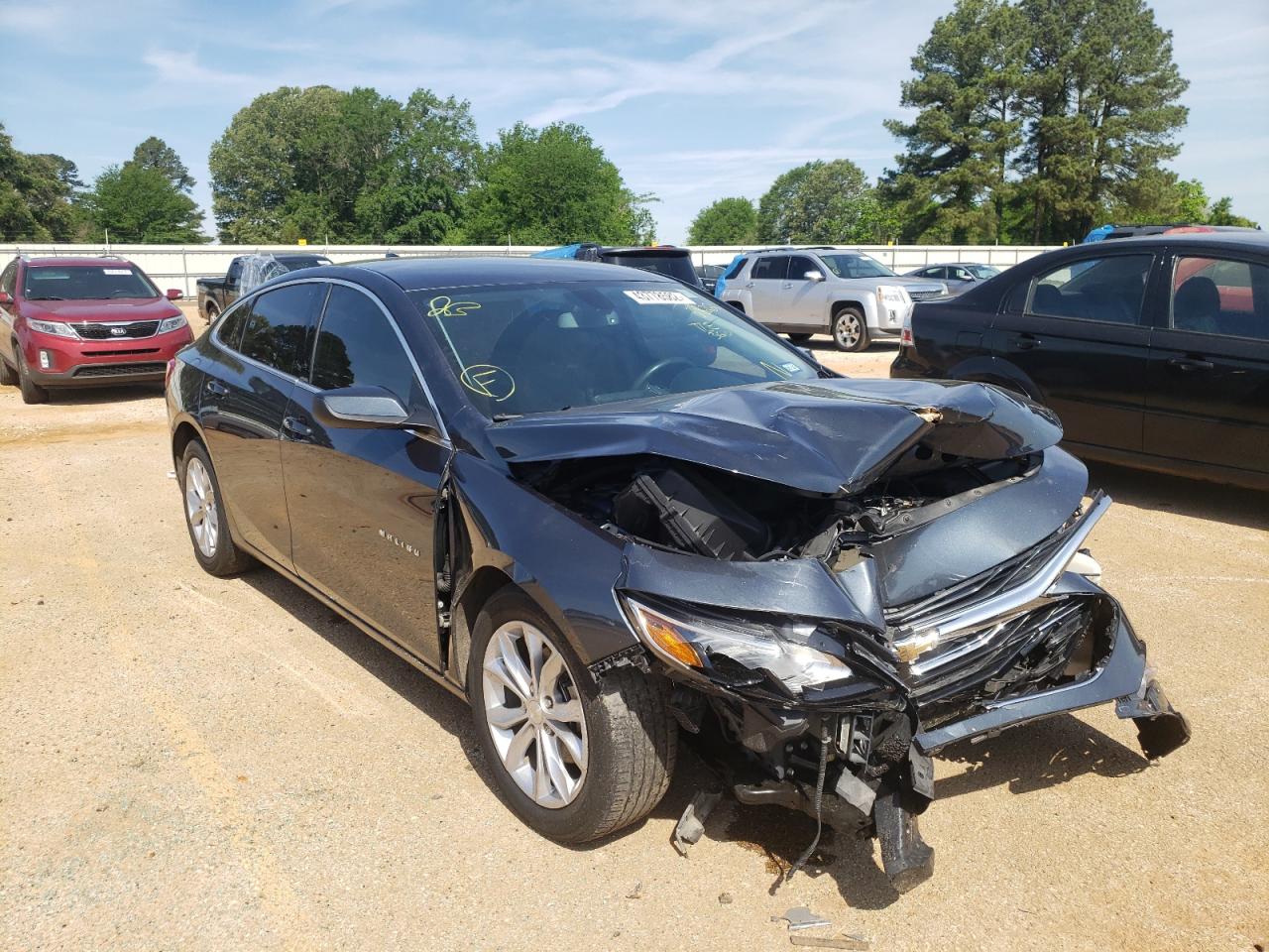 CHEVROLET MALIBU LT 2019 with VIN 1G1ZD5ST2KF133822 - Photo from auction