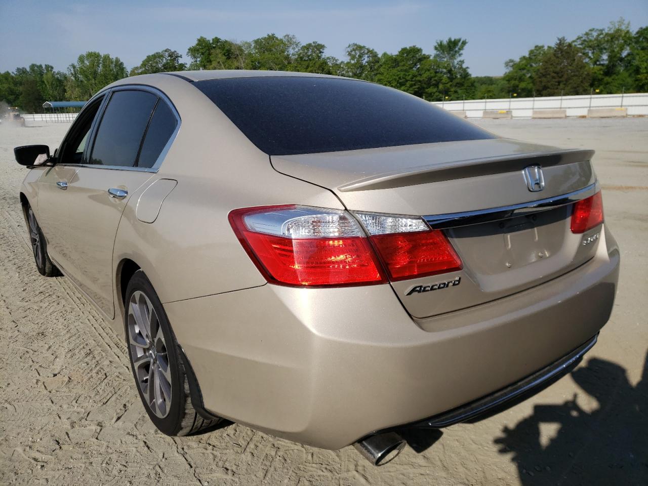 Photo 3 from auction – 2014 HONDA ACCORD SPO with VIN 1HGCR2F55EA140484