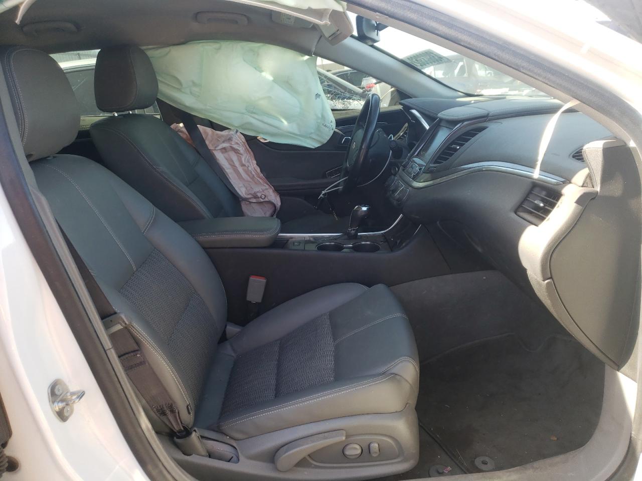 Фото 5 с аукциона – 2017 CHEVROLET IMPALA LT с VIN 2G1105SA5H9103528
