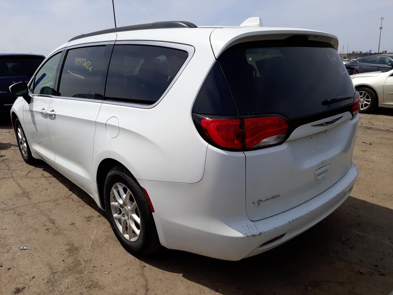 Photo 3 from auction – 2020 CHRYSLER VOYAGER LX with VIN 2C4RC1DG2LR261099